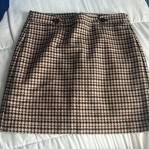 Cute brown and tan skirt